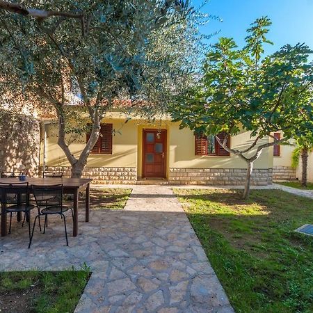 Kuca Za Odmor Villa Sveti Filip i Jakov Eksteriør billede